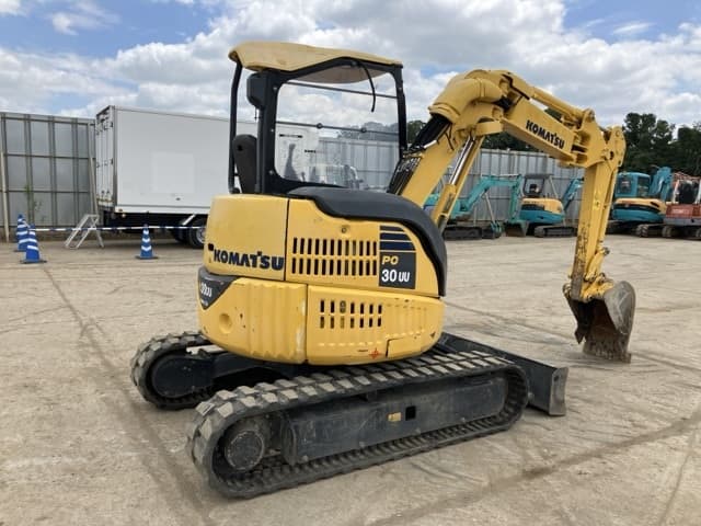 MINI EXCAVATOR — Auction (lot 8456-98)