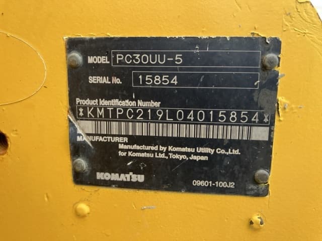 MINI EXCAVATOR — Auction (lot 8456-98)