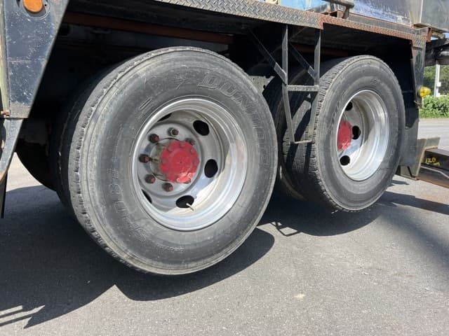 Truck Crane — Auction (lot 8456-99)