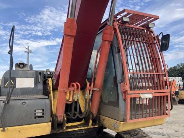 EXCAVATOR — Auction (lot 8457-1)