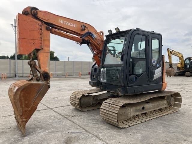 EXCAVATOR — Auction (lot 8457-100)