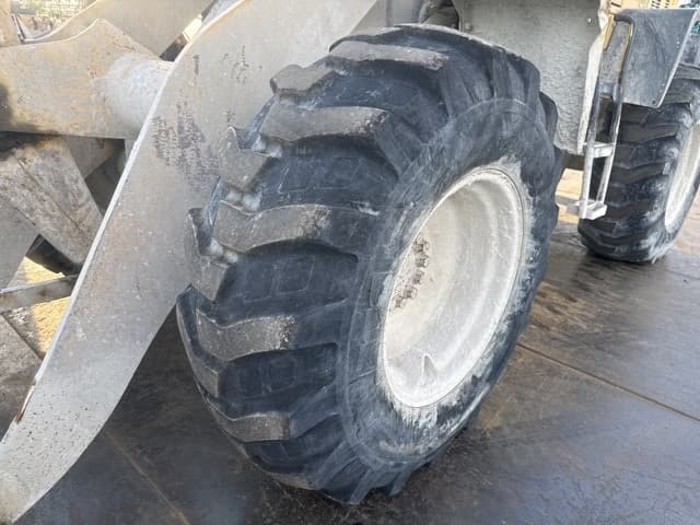 WHEEL LOADER — Auction (lot 8457-10003)