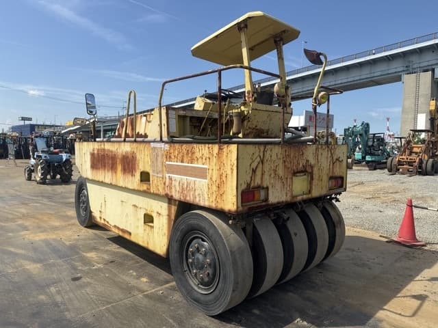 Tire Roller — Auction (lot 8457-10009)