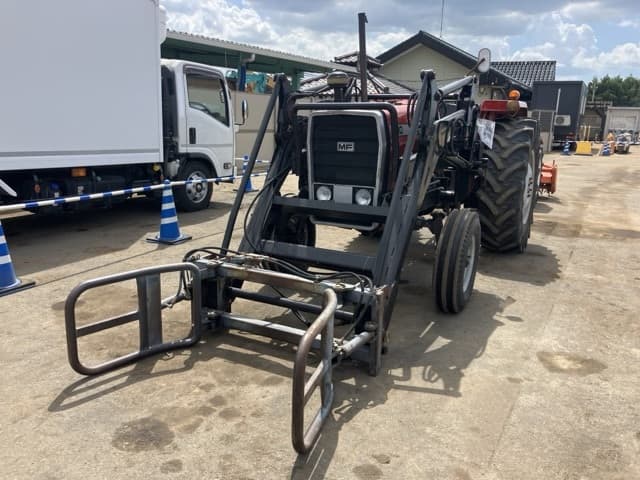 Tractor — Auction (lot 8457-1002)