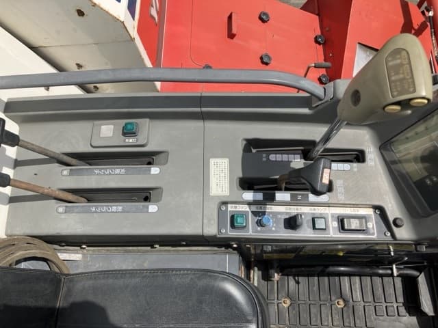 Combine — Auction (lot 8457-1003)
