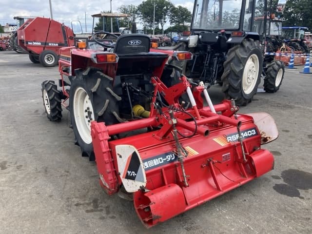 Tractor — Auction (lot 8457-1005)