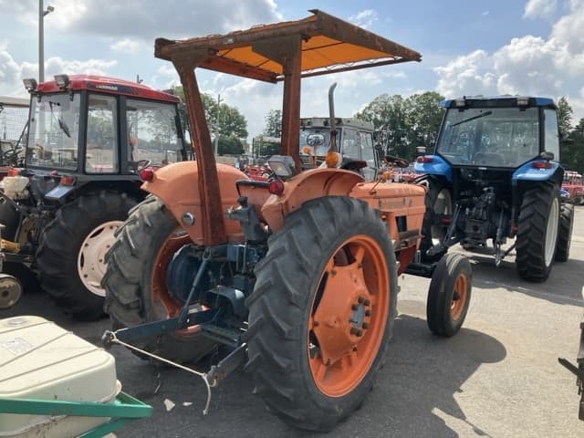 Tractor — Auction (lot 8457-1023)