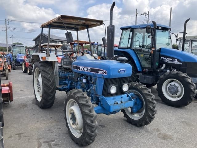 Tractor — Auction (lot 8457-1025)