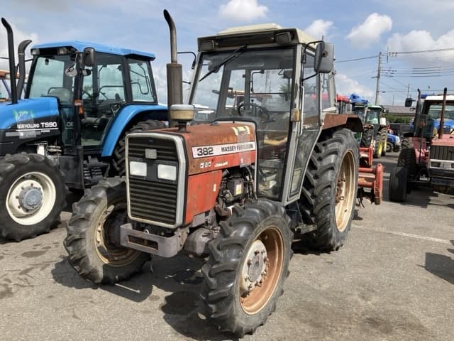 Tractor — Auction (lot 8457-1027)