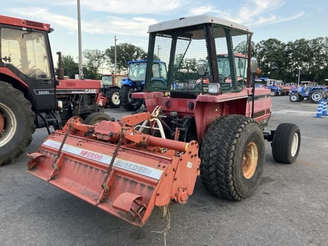 Tractor — Auction (lot 8457-1030)