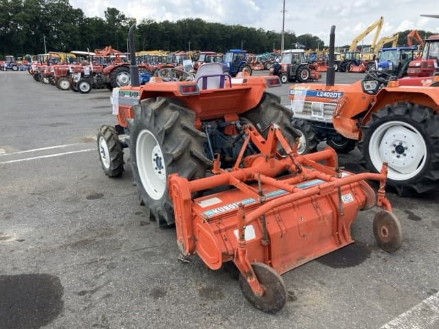 Tractor — Auction (lot 8457-1039)