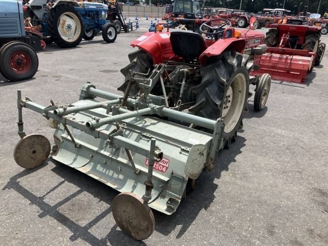 Tractor — Auction (lot 8457-1057)