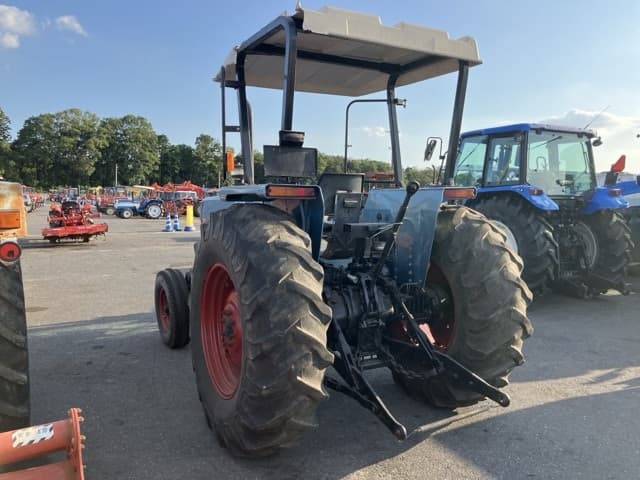 Tractor — Auction (lot 8457-1058)