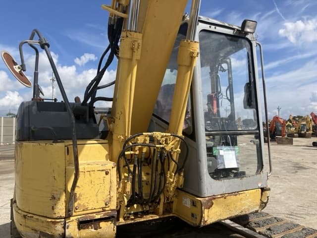EXCAVATOR — Auction (lot 8457-106)