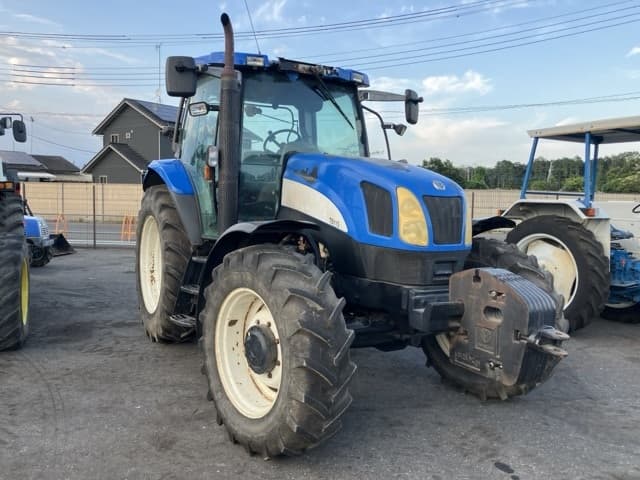 Tractor — Auction (lot 8457-1060)