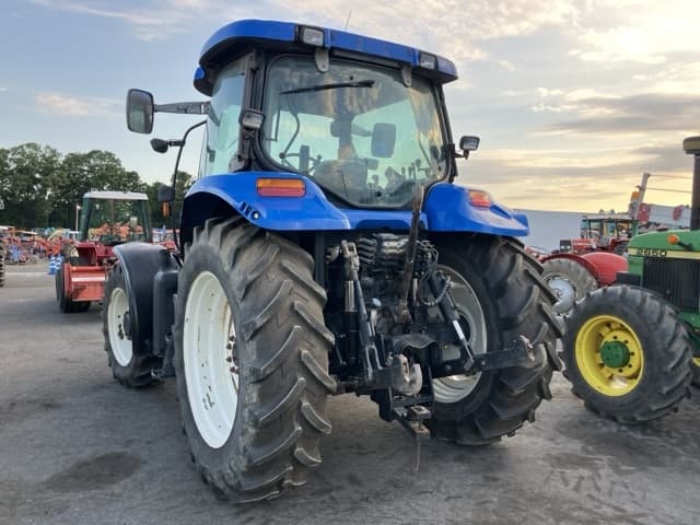 Tractor — Auction (lot 8457-1060)