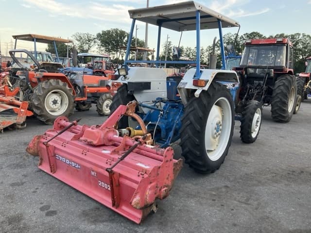 Tractor — Auction (lot 8457-1061)