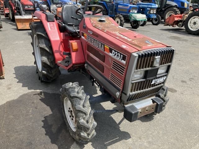 Tractor — Auction (lot 8457-1065)