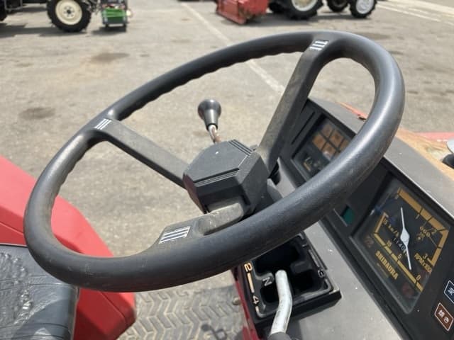 Tractor — Auction (lot 8457-1065)