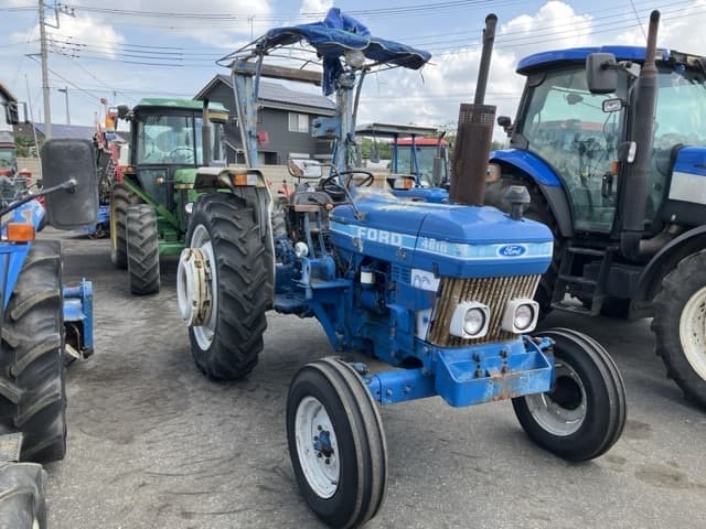 Tractor — Auction (lot 8457-1069)