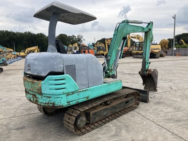 MINI EXCAVATOR — Auction (lot 8457-107)