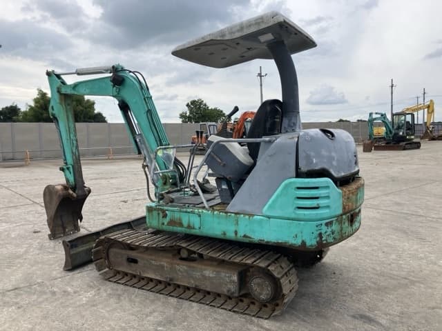 MINI EXCAVATOR — Auction (lot 8457-107)