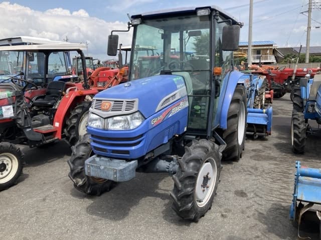 Tractor — Auction (lot 8457-1072)