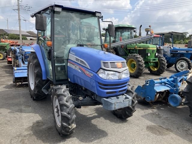 Tractor — Auction (lot 8457-1072)