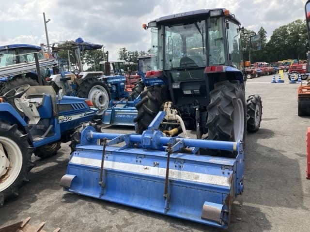 Tractor — Auction (lot 8457-1072)