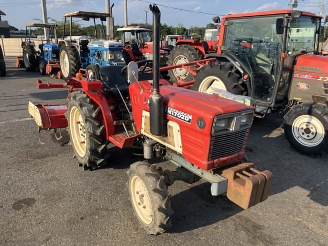 Tractor — Auction (lot 8457-1074)