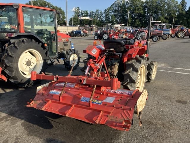 Tractor — Auction (lot 8457-1074)