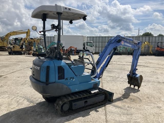MINI EXCAVATOR — Auction (lot 8457-108)