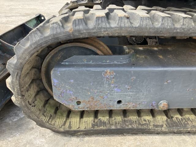 MINI EXCAVATOR — Auction (lot 8457-108)