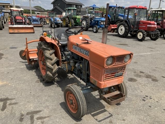 Tractor — Auction (lot 8457-1080)