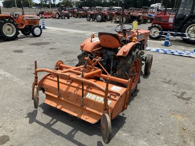 Tractor — Auction (lot 8457-1080)