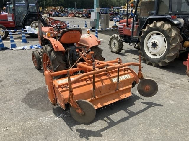Tractor — Auction (lot 8457-1080)
