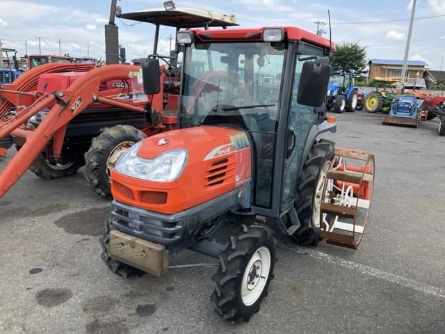 Tractor — Auction (lot 8457-1081)