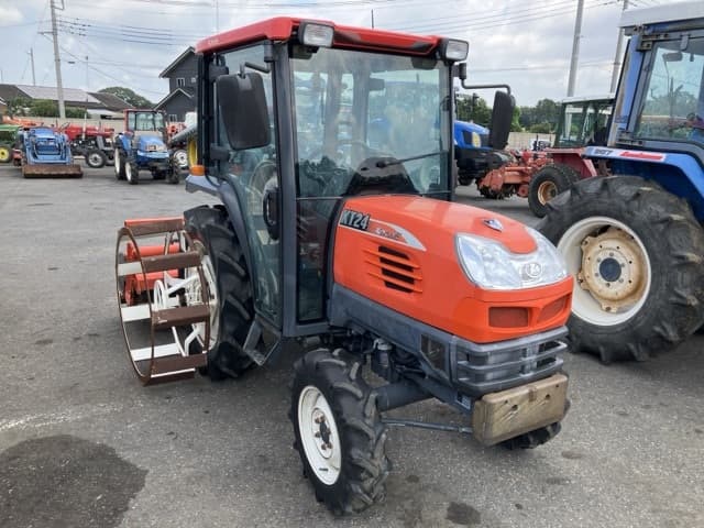 Tractor — Auction (lot 8457-1081)