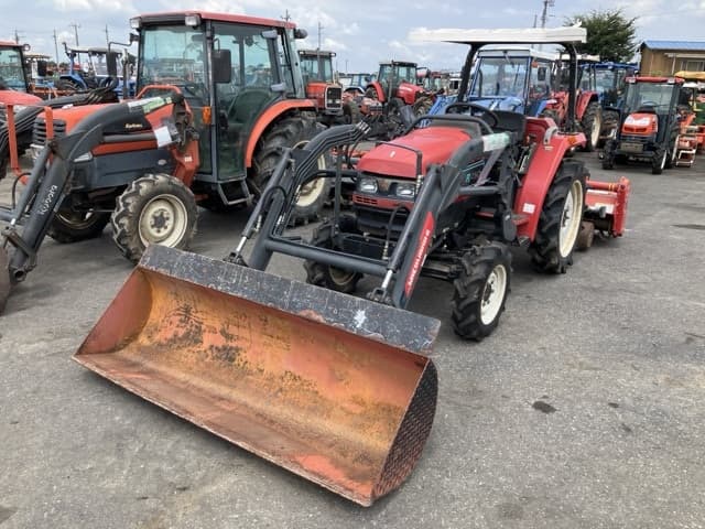 Tractor — Auction (lot 8457-1082)