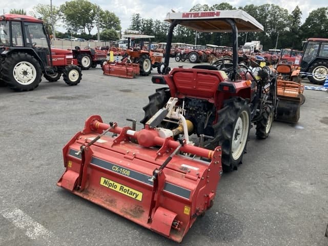 Tractor — Auction (lot 8457-1082)