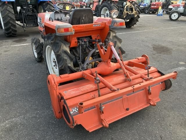 Tractor — Auction (lot 8457-1087)