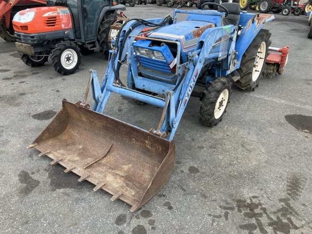 Tractor — Auction (lot 8457-1093)