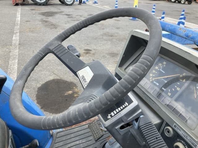 Tractor — Auction (lot 8457-1093)