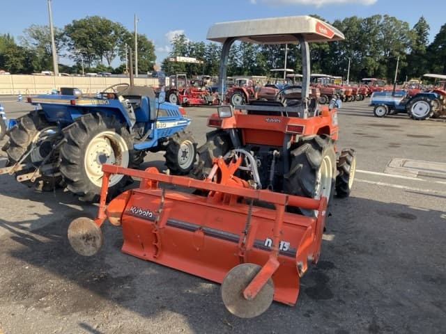 Tractor — Auction (lot 8457-1099)
