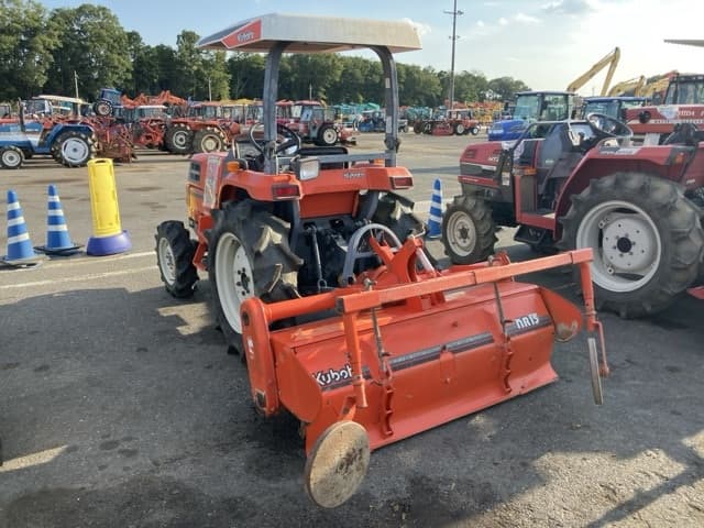 Tractor — Auction (lot 8457-1099)