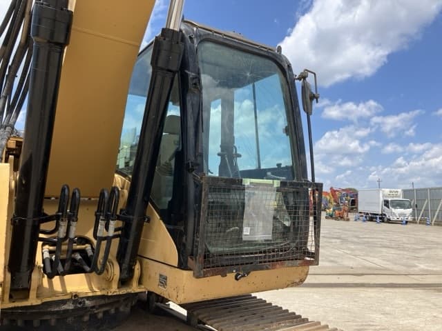 EXCAVATOR — Auction (lot 8457-11)