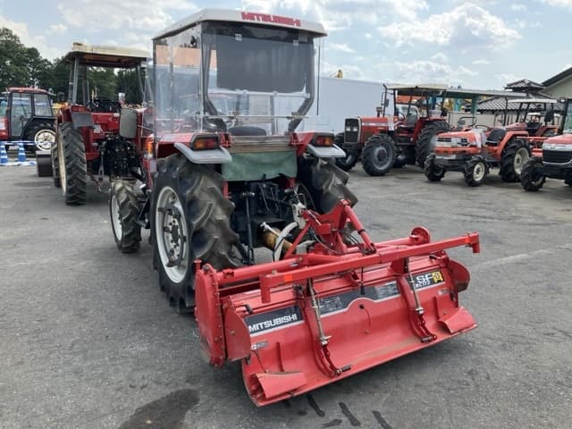 Tractor — Auction (lot 8457-1103)