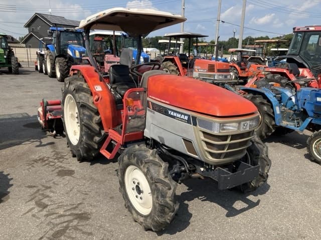 Tractor — Auction (lot 8457-1107)