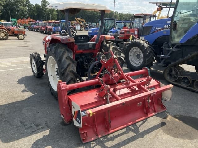 Tractor — Auction (lot 8457-1107)