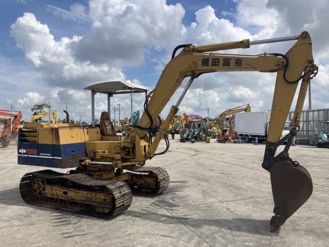 EXCAVATOR — Auction (lot 8457-111)